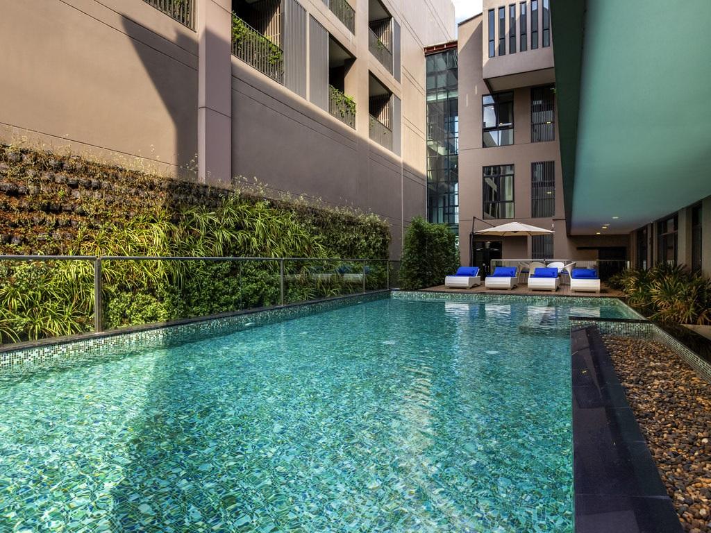 Metropolis Suites Bangkok, Tapestry Collection By Hilton מראה חיצוני תמונה