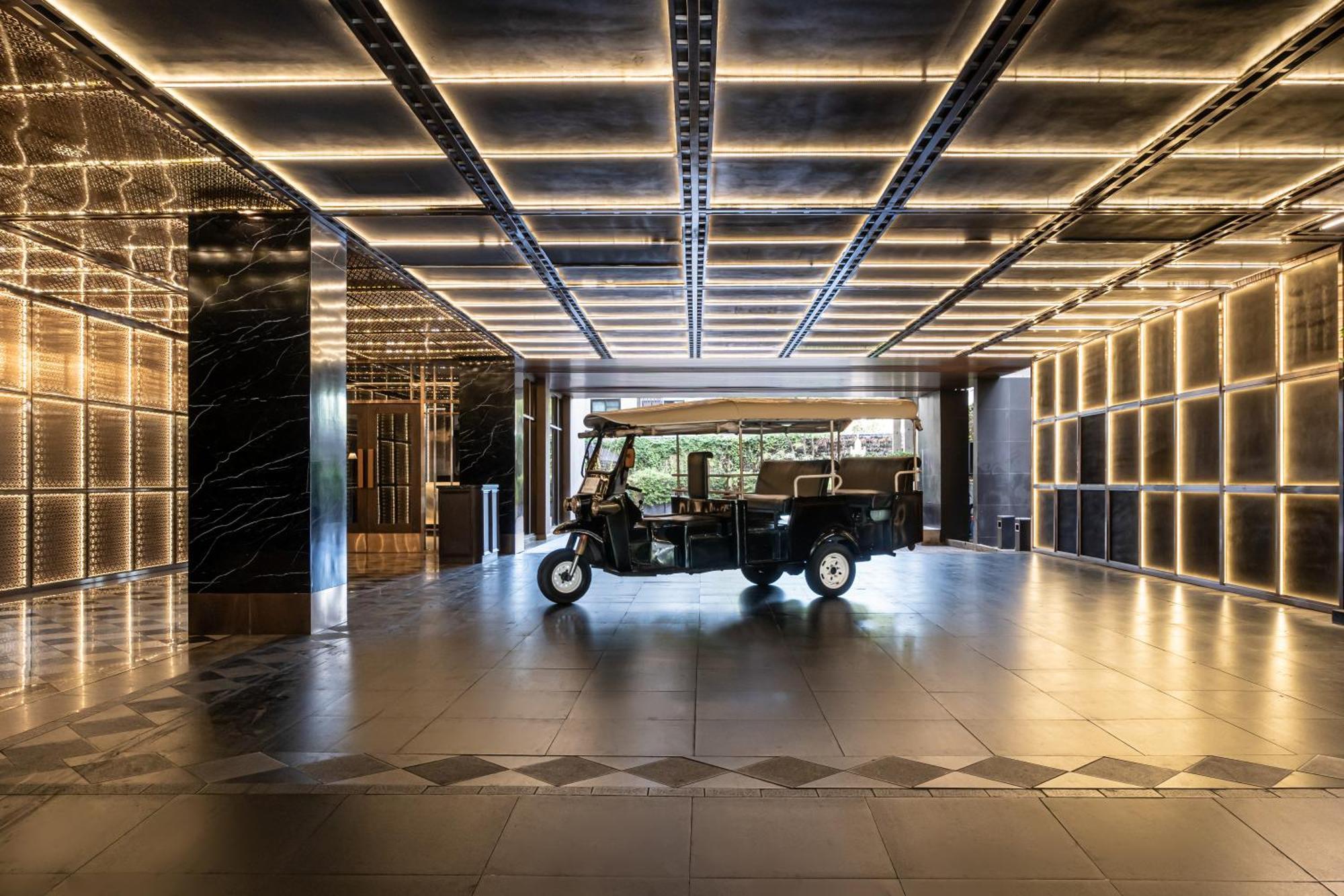 Metropolis Suites Bangkok, Tapestry Collection By Hilton מראה חיצוני תמונה