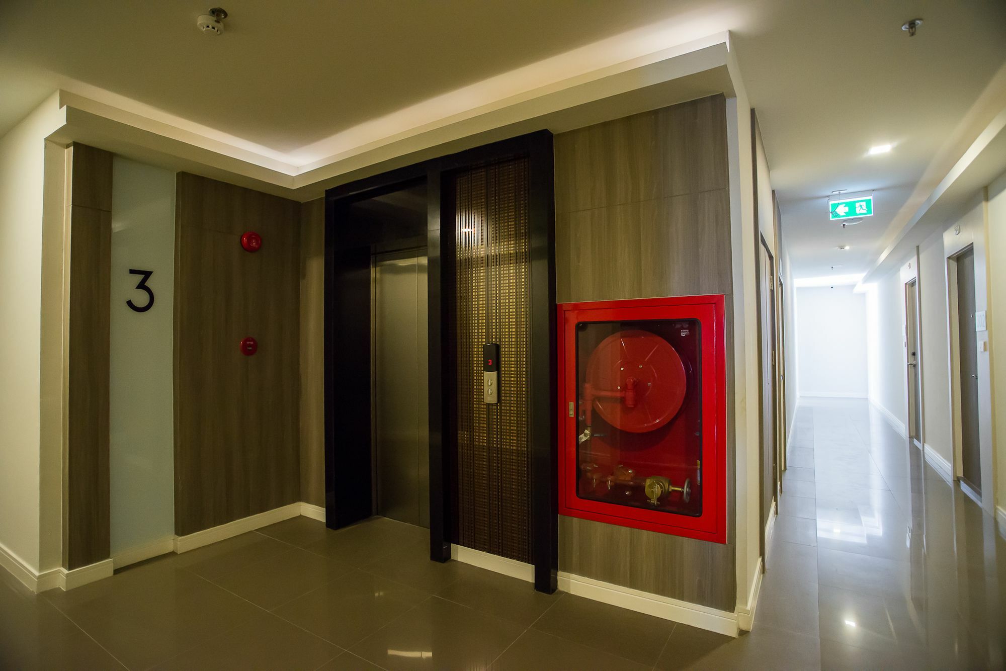 Metropolis Suites Bangkok, Tapestry Collection By Hilton מראה חיצוני תמונה