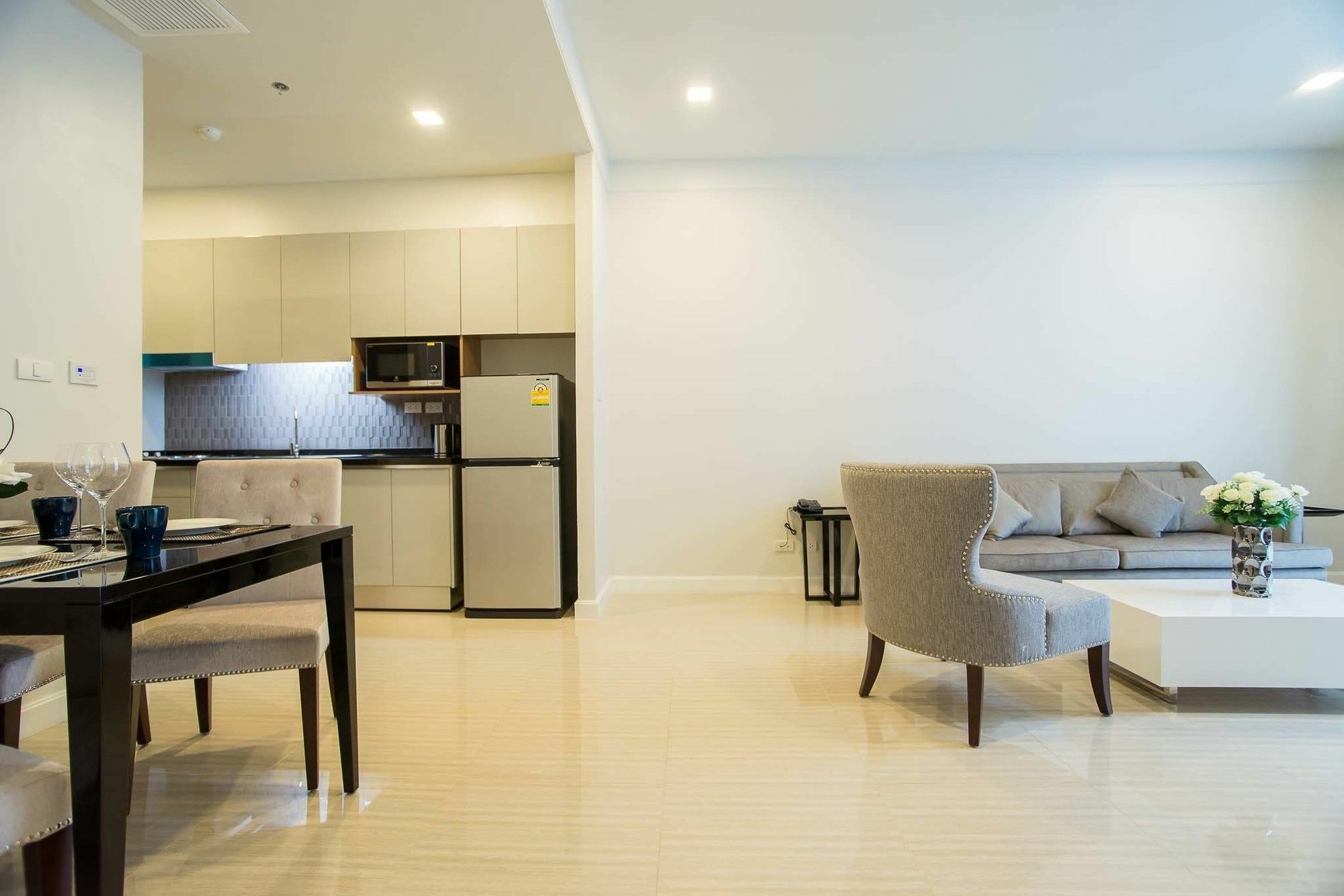 Metropolis Suites Bangkok, Tapestry Collection By Hilton מראה חיצוני תמונה