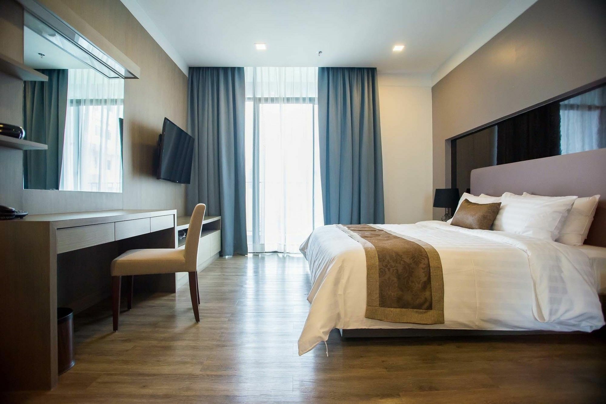 Metropolis Suites Bangkok, Tapestry Collection By Hilton מראה חיצוני תמונה