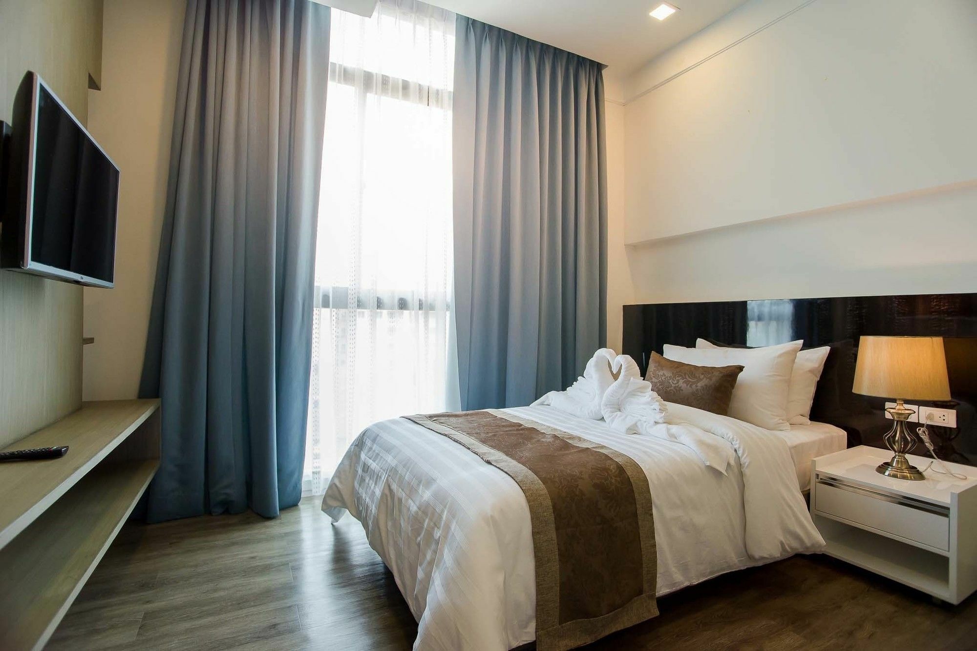 Metropolis Suites Bangkok, Tapestry Collection By Hilton מראה חיצוני תמונה